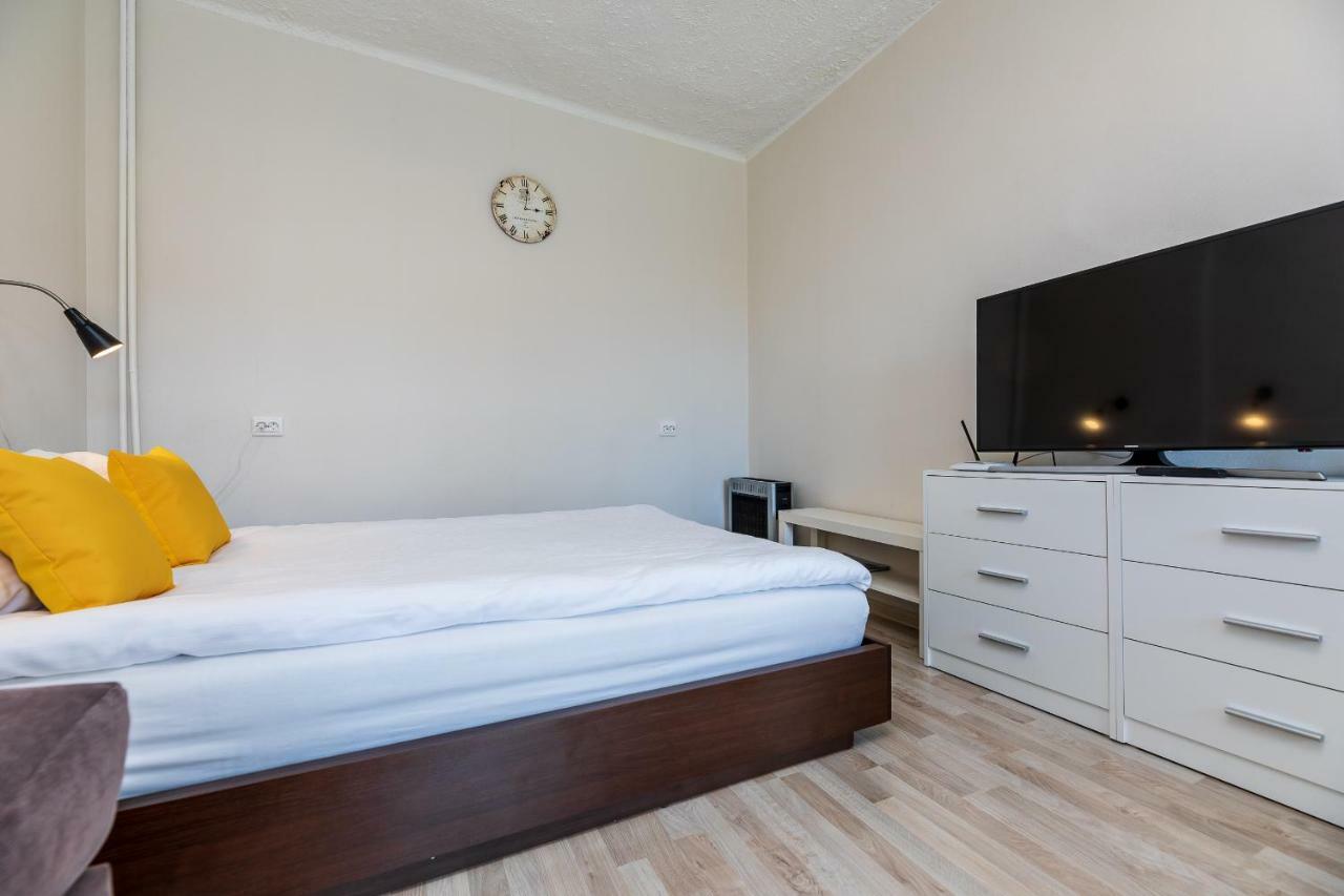 Compact Apartment Near Food Market In The Oldtown Plus Free Parking Клайпеда Екстериор снимка