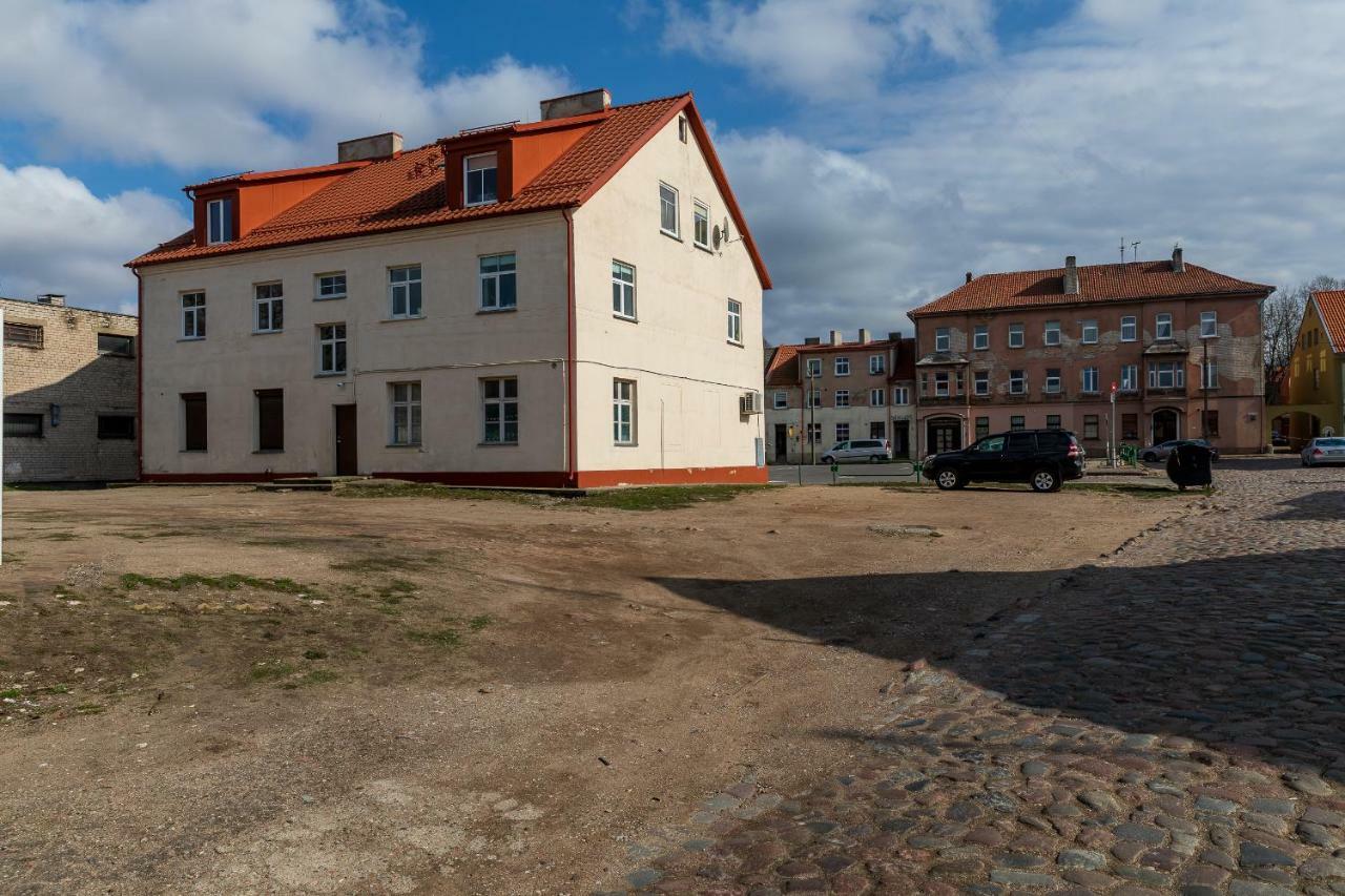 Compact Apartment Near Food Market In The Oldtown Plus Free Parking Клайпеда Екстериор снимка