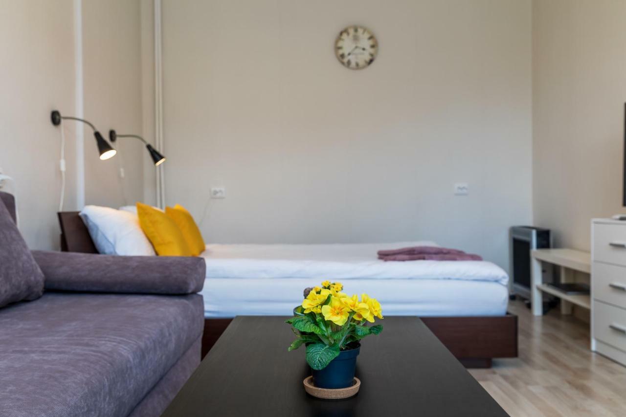 Compact Apartment Near Food Market In The Oldtown Plus Free Parking Клайпеда Екстериор снимка